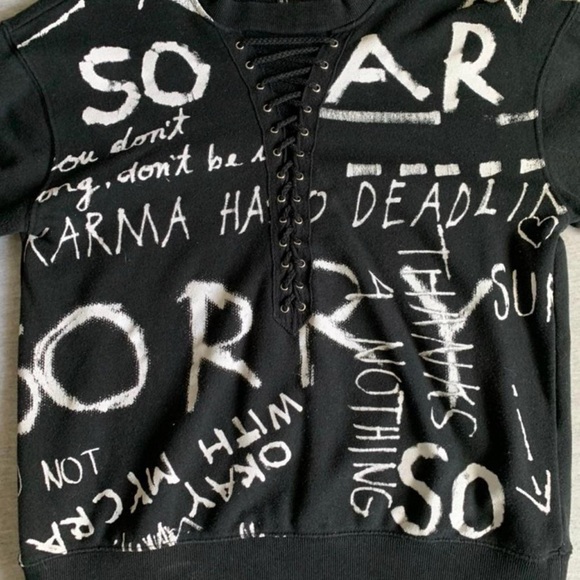 Edgy black and white crewneck - Picture 3 of 5